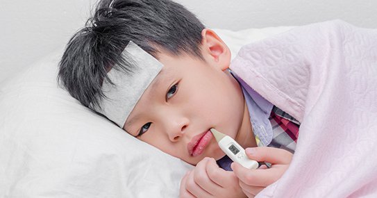 Ba mẹ nhất định phải biết cách trị sốt để trẻ không nguy hiểm